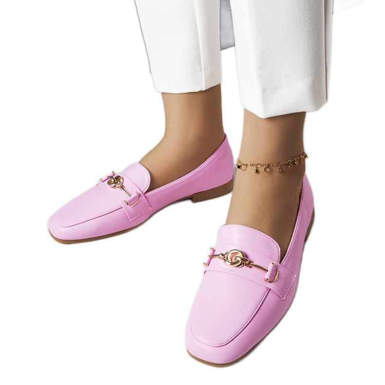 Rosa Loafer mit Goldverzierung von Mercier