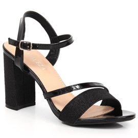 Schwarze Damensandalen aus Brokat auf der Post Vinceza 2255