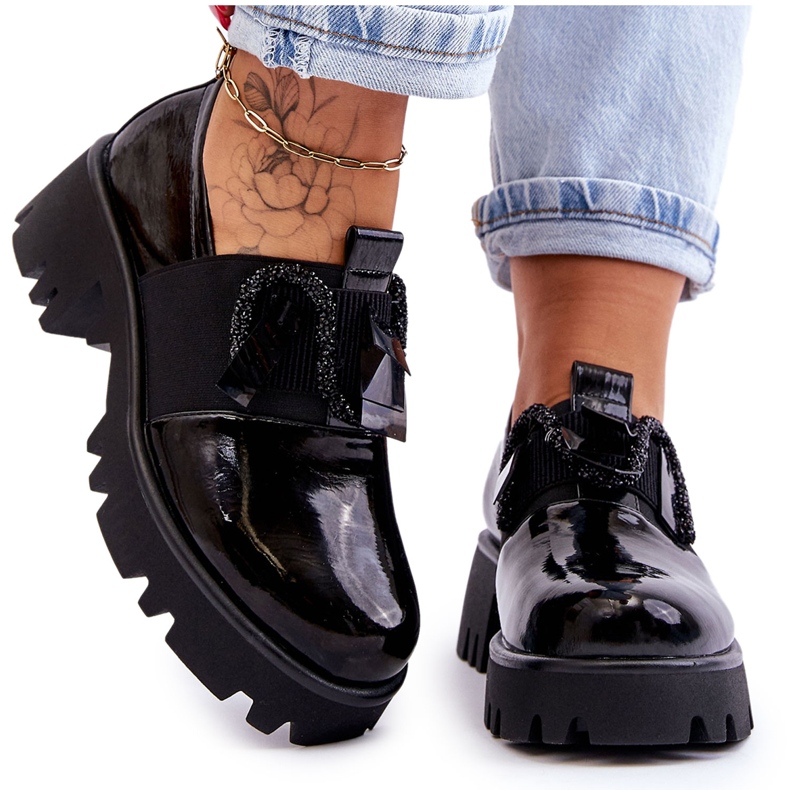 S.Barski Lackierte Brogues mit Verzierungen Schwarzer Keily