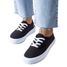 Schwarze Textilsneaker von Fantina