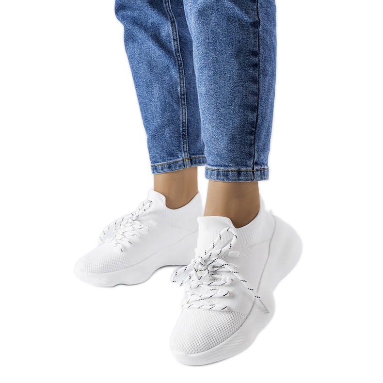 Weiße Sneaker aus Textil von Lavallée