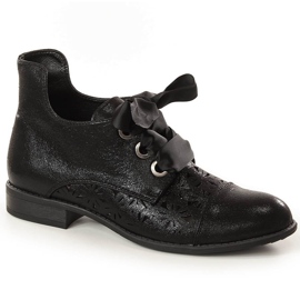 Durchbrochene flache schwarze Damenstiefel Jezzi ASA142-6A