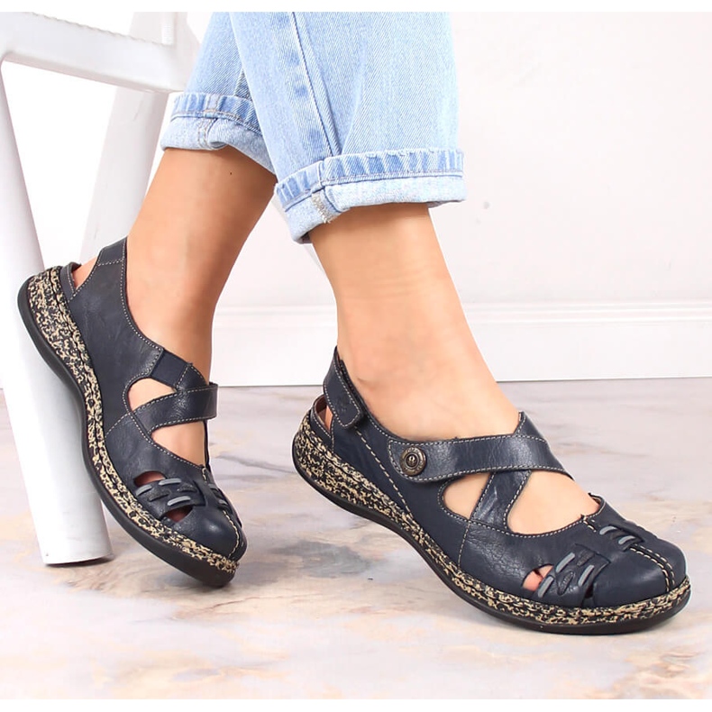 Bequeme Damensandale aus Leder mit Klettverschluss marineblau Rieker 46377-14