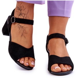 Vinceza Bequeme Wildledersandalen auf einem schwarzen Bellamy-Absatz