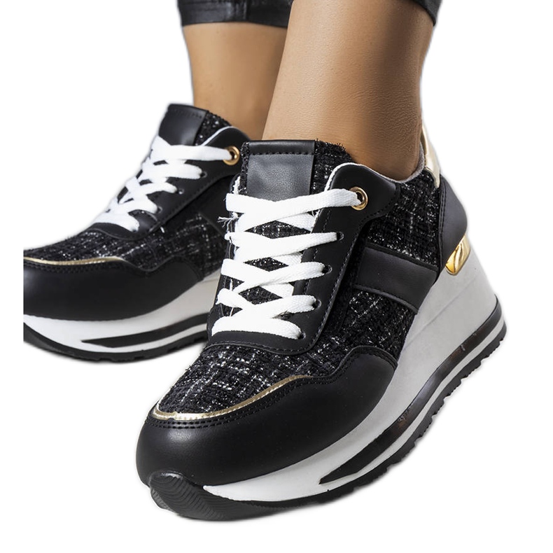 PA1 Schwarze Sneakers mit dekorativen Krystal-Einsätzen