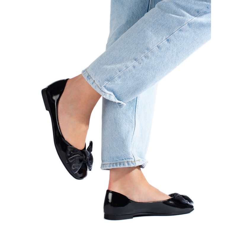 Shelovet schwarz lackierte Ballerinas mit Schleife