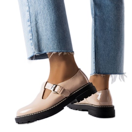 PA1 Beige lackierte Schuhe von Vaden