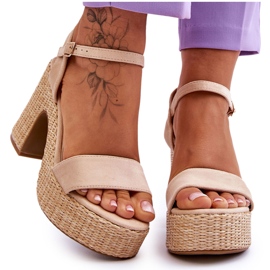 FI1 Bequeme Wildledersandalen auf Blockabsatz Beige Elishia braun