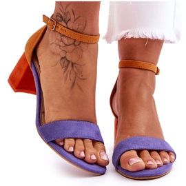 FB1 Lila und gelbe Quincy Wildleder Sandalen mit niedrigem Absatz violett