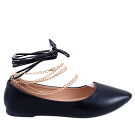 PA1 Junri Ballerinas mit schwarzer Kette