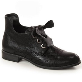 Durchbrochene flache Stiefel Jezzi W JEZ319D schwarz