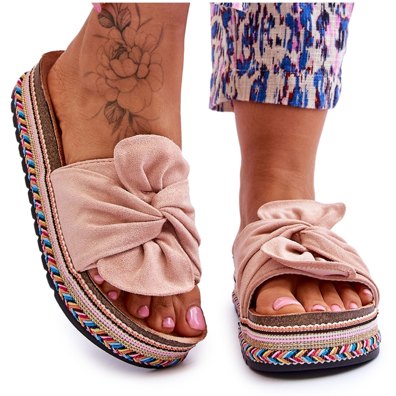 Damenhausschuhe auf massivem Plateau Hellrosa Terisa