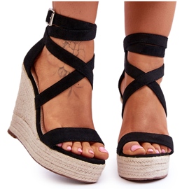 FJ1 Bequeme Sandalen auf einem hohen Keil Schwarz Lemira