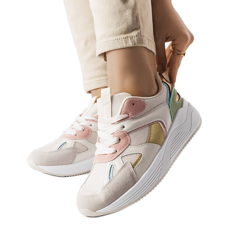 BM Beige Sneaker aus Materialmix von Riel