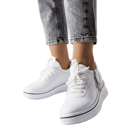 BM Weiße Sneakers mit niedrigem Keilabsatz von Mathieu