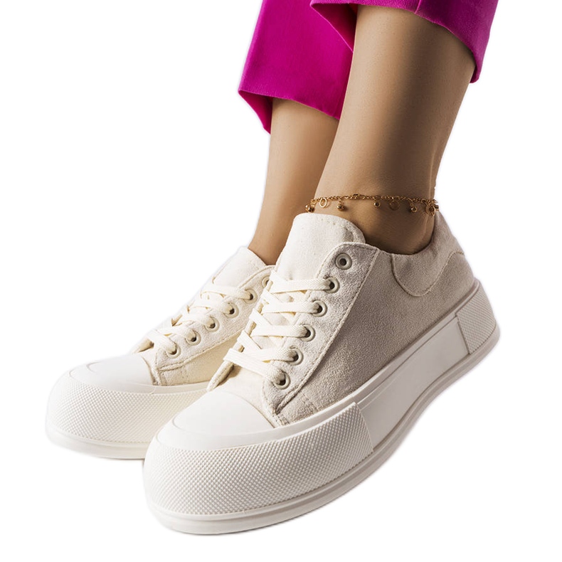 BM Beige Plateausneaker von Agathe