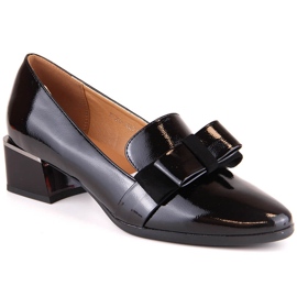 Schwarz lackierte Damenschuhe auf Block McKeylor 10871