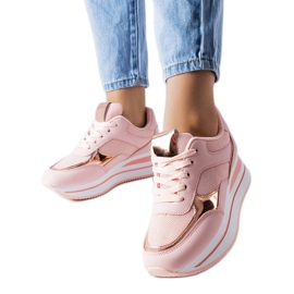 Rosa Turnschuhe mit dicker Sohle von Ethel