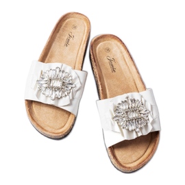 Weiße Hausschuhe mit Korksohle von Roy