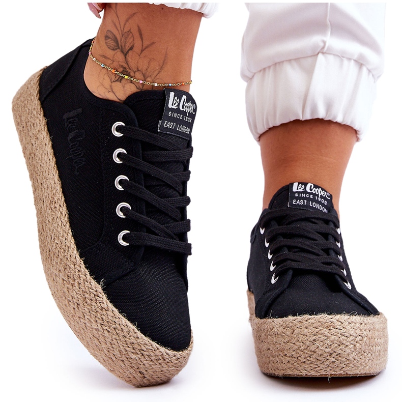 Modischer geflochtener Sneaker Lee Cooper LCW-23-31-1797L Schwarz