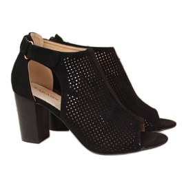 Damensandalen mit Klettverschluss schwarz Sabatina 7802