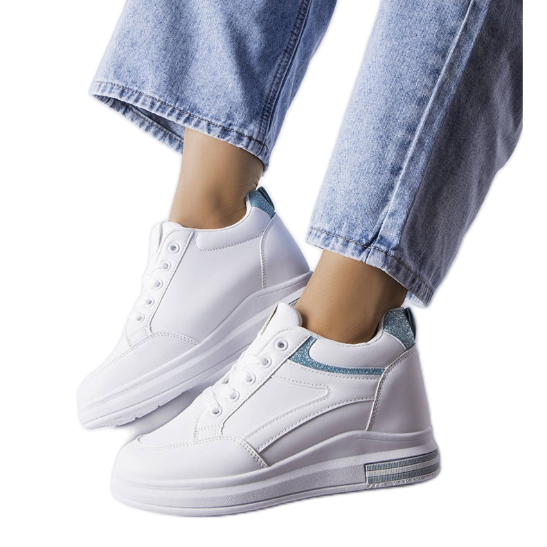 Weiße Sneakers mit Glitzereinsätzen von Bonevil