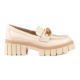 Lackloafer für Damen mit Shelovet-Kette beige
