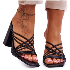 High Heel Sandaletten mit Riemen Schwarz Beckie