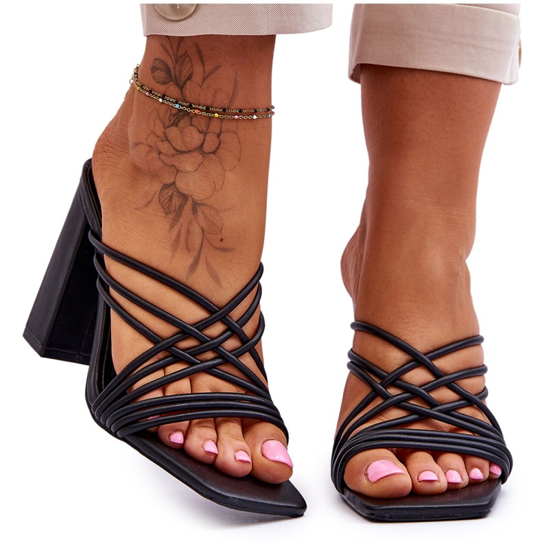 High Heel Sandaletten mit Riemen Schwarz Beckie