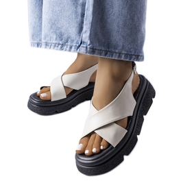 Evento Beige Plateausandalen von Oakway