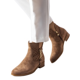 Beige Stiefel mit durchbrochenen Einsätzen von Vinceza