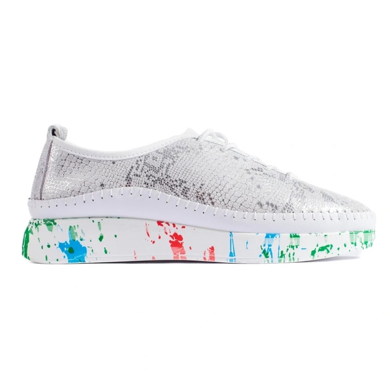 Silberne Damenlederschuhe mit farbigem Shelovet-Plateau silber-