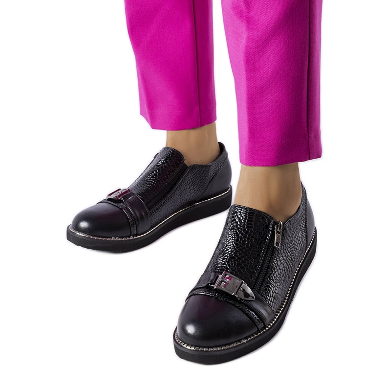 Schwarze geprägte Schuhe von Hugues