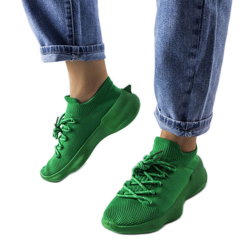 Grüne Stoffsneaker