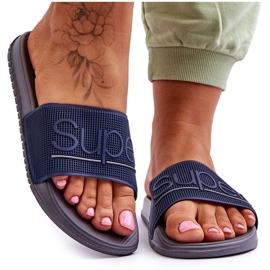 Leichte Damenhausschuhe mit marineblauer Merry-Inschrift