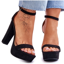 Bequeme Wildledersandalen auf einem High Heel Black Essence schwarz