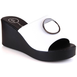 Filippo DK4610 Keilsandaletten aus weißem Leder