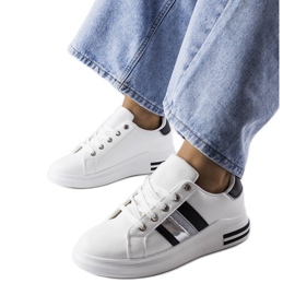 Schwarz-weiße Plateau-Sneakers von Sacaton