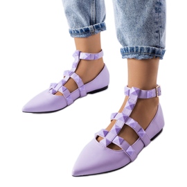 Lila Ballerinas mit spektakulärem Blur-Verschluss violett