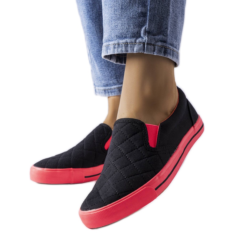 Schwarze, gesteppte Slip-On-Sneaker von Balsamo