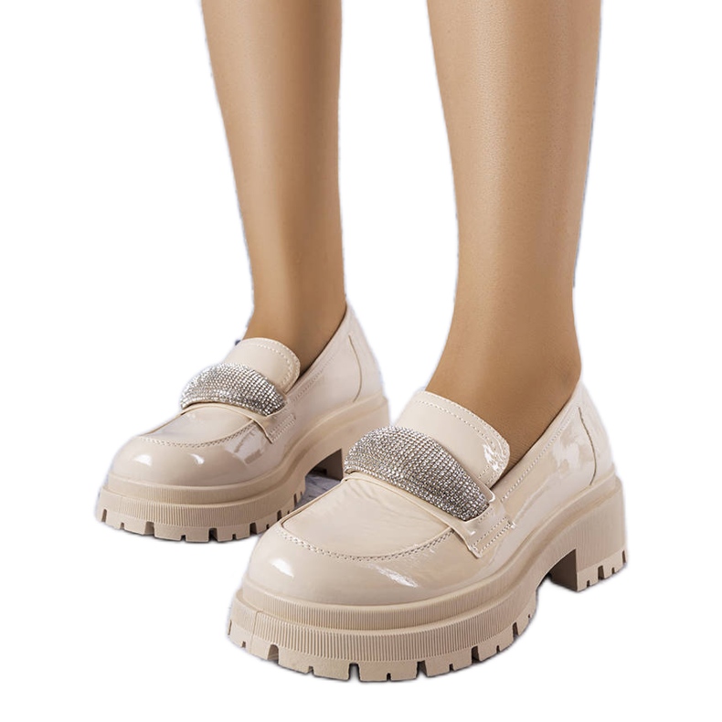 Beige lackierte Brogues mit Zirkonias von Mouss