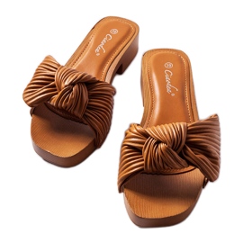 Braune Rochefort-Slider mit niedrigem Absatz