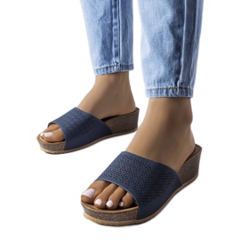 Marineblaue, durchbrochene Keilsandaletten von Bourque