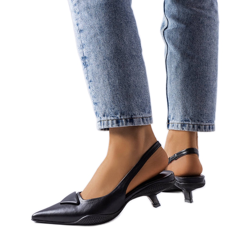 Schwarze Sandalen mit niedrigem Absatz von Labonté