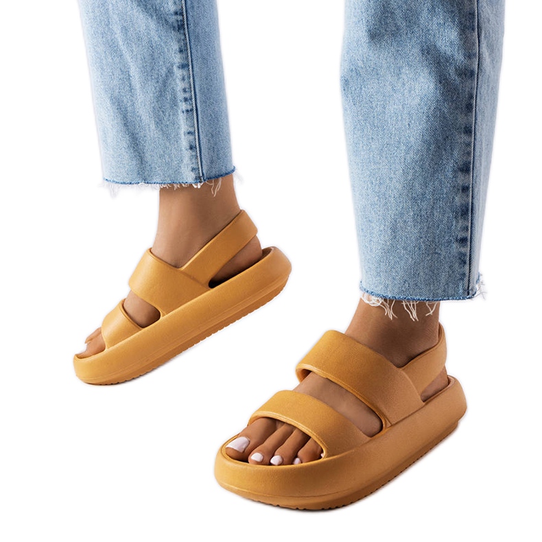 Braune Émond-Sandalen