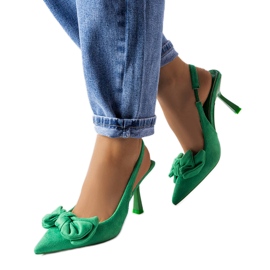 Grüne Pins mit Schleife von Olengo