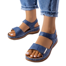 Marineblaue Sandalen mit niedrigem Keilabsatz von Vallis