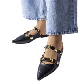 Schwarze Sandalen mit spitzer Zehenpartie von Ruckman