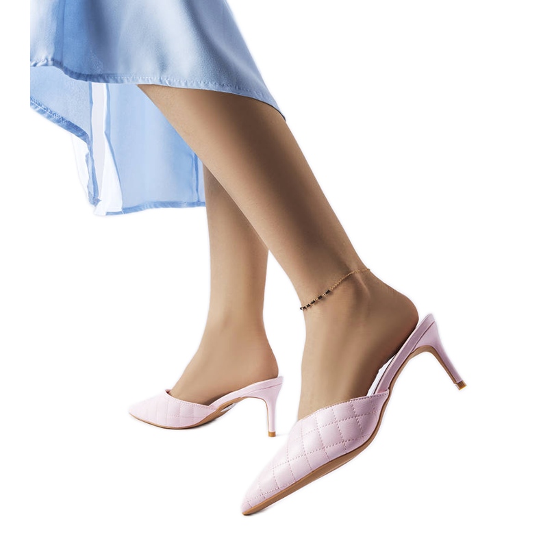 Rosa gesteppte Flip-Flops von Lambert