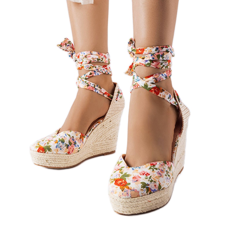 Larivière-Espadrilles mit floralem Keilabsatz beige